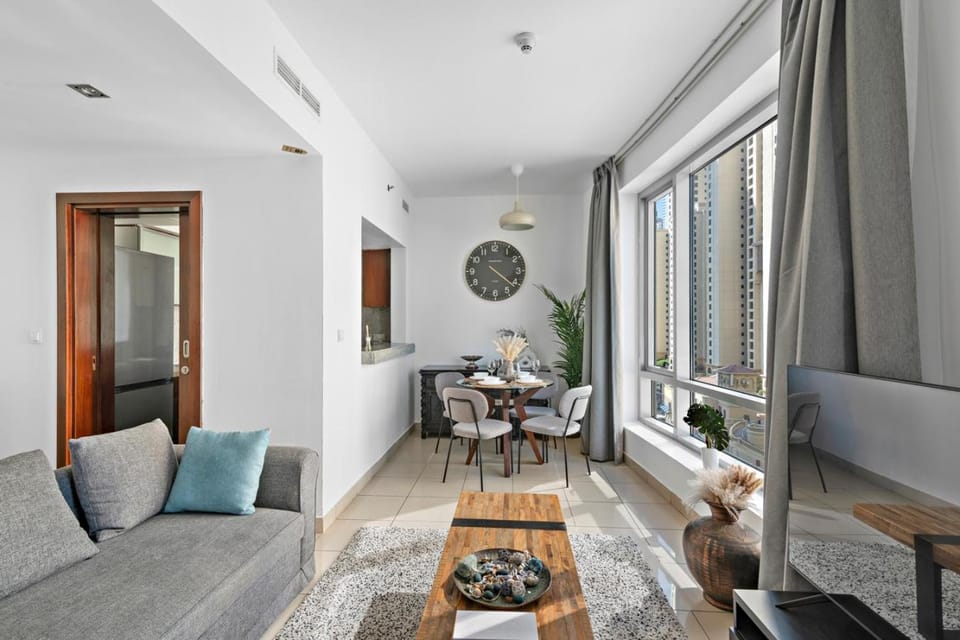 StoneTree - Spacious 1 BR Apartment in Dubai Marina Apartment in Dubai