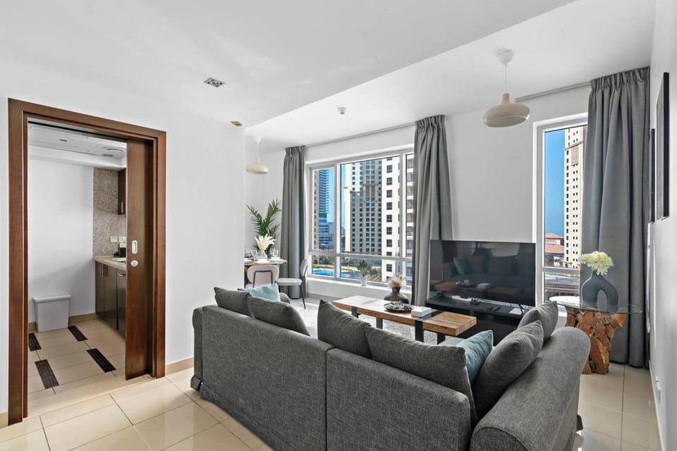 StoneTree - Spacious 1 BR Apartment in Dubai Marina Apartment in Dubai