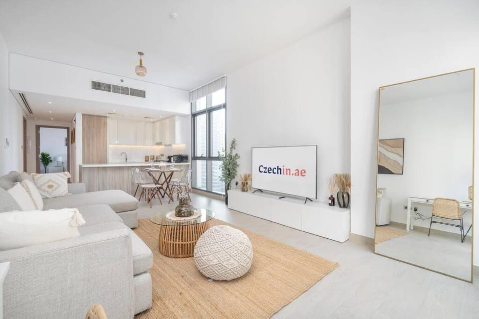 Living room, Seating area, air conditioner