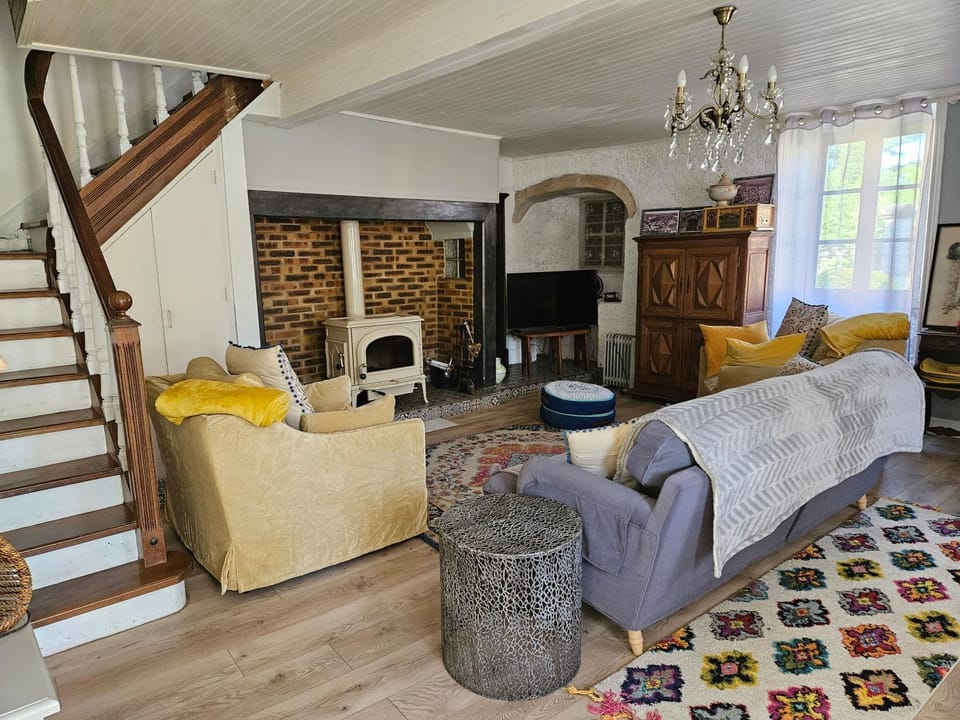 Character home in Loubressac close to Rocamadour House in Occitanie