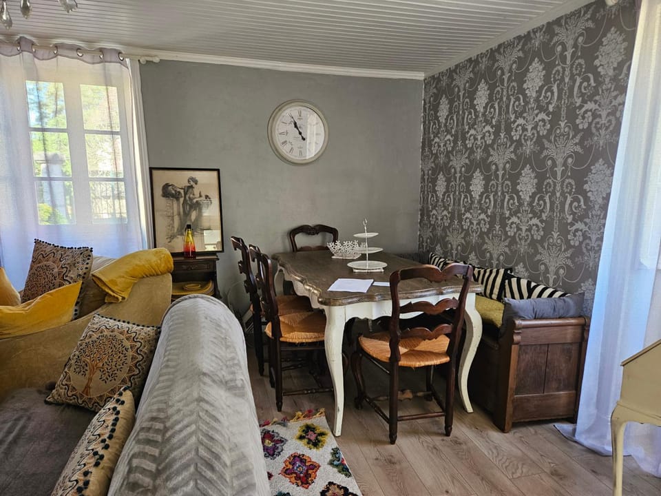 Character home in Loubressac close to Rocamadour House in Occitanie