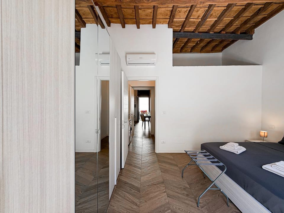 Bed, Photo of the whole room, Bedroom, towels, air conditioner