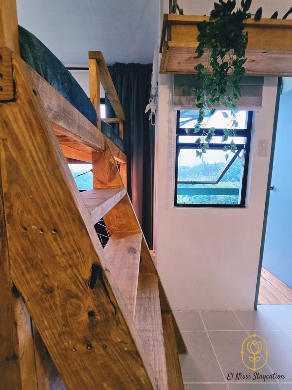 El Nissi Staycation, FAMILY CABIN, CONTEMPORARY CABIN, Enchanted Kingdom Cabin in Santa Rosa