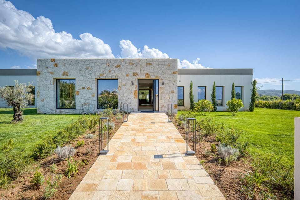 Property building, Day, Garden, Garden view