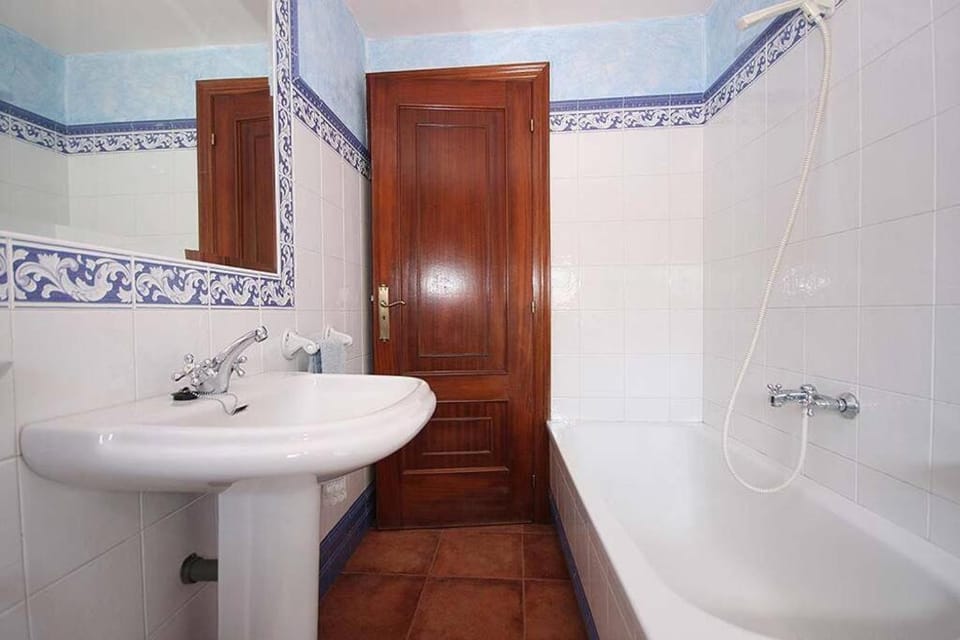 Casa Agrelo Ria de Noia House in Galicia