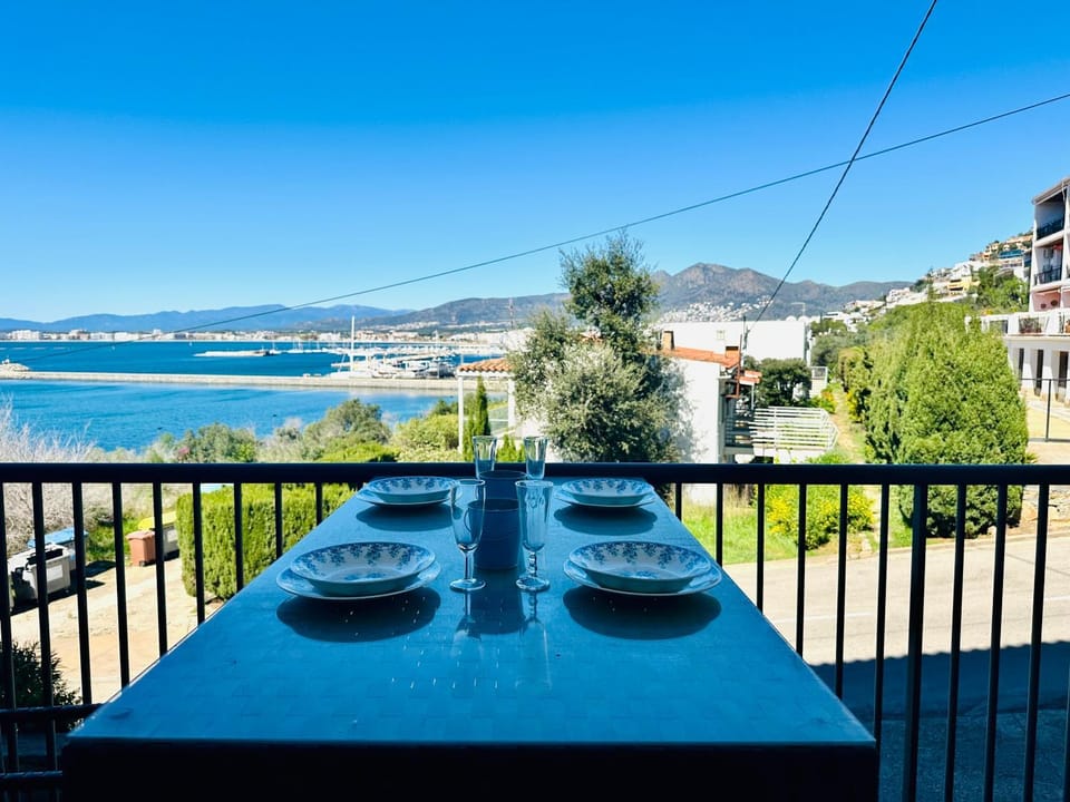 Global Immo 4081 ROSA MAR Apartment in Roses