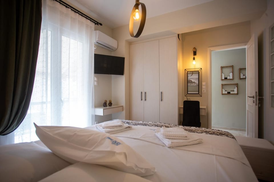 Bed, TV and multimedia, Photo of the whole room