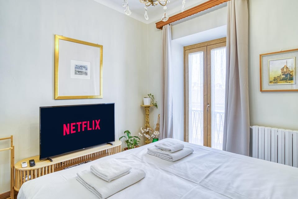 TV and multimedia, Bedroom