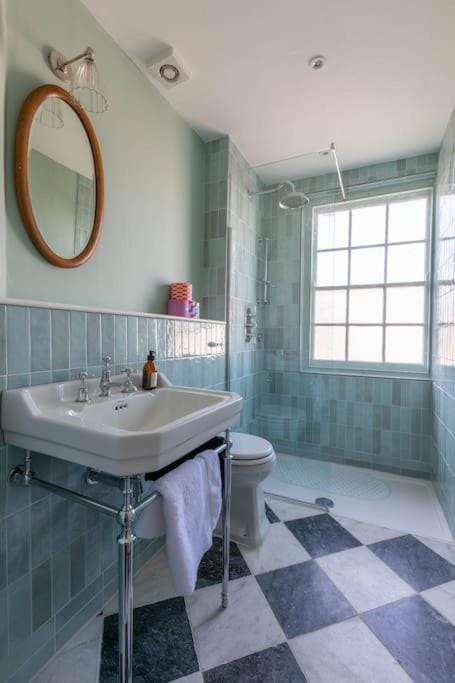 Palm Heights - top floor luxury flat Apartment in Margate