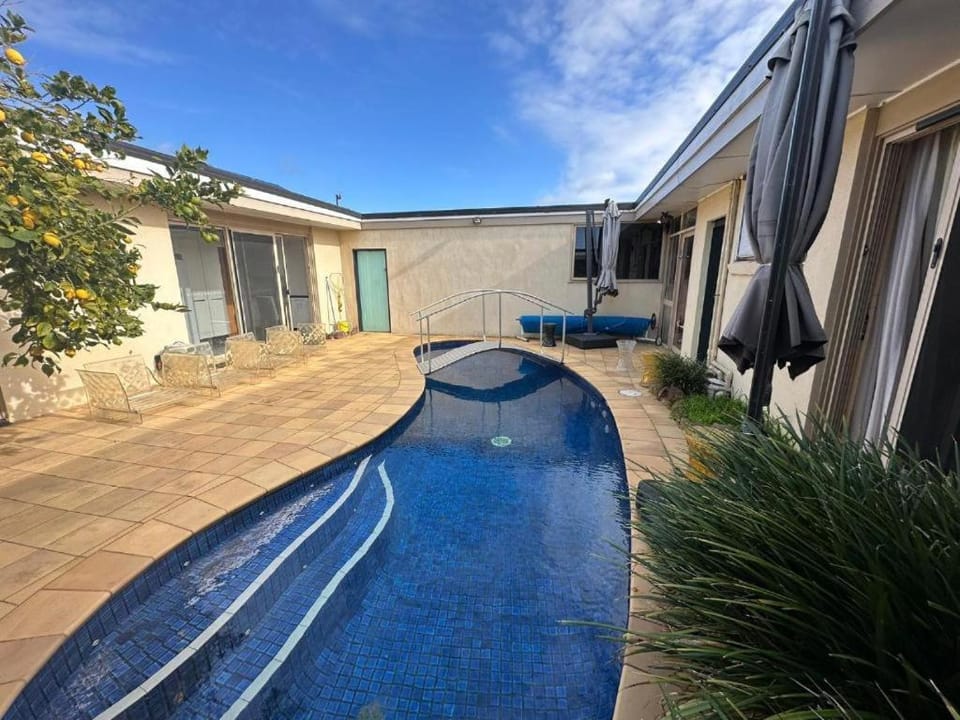 UNIT1 Rivirea Beach Homes House in Lakes Entrance
