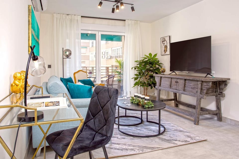 TV and multimedia, Living room, Seating area