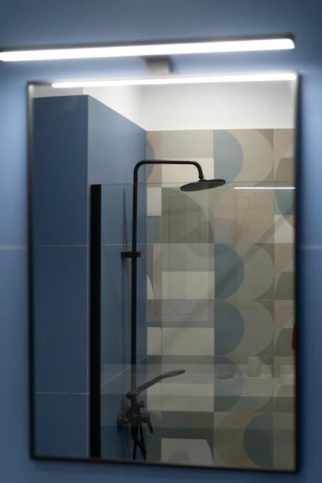 Prime 3-BR Exarcheia Abode Apartment in Athens