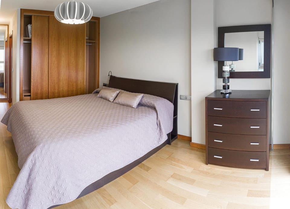 Bed, Photo of the whole room, Bedroom, wardrobe
