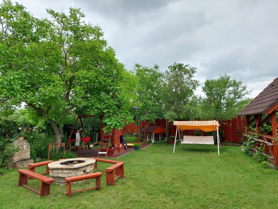 Garden, Garden view