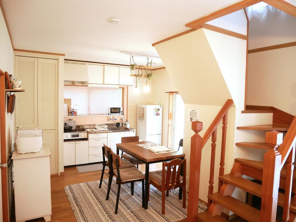 Kitchen or kitchenette, Living room, Dining area, pet friendly