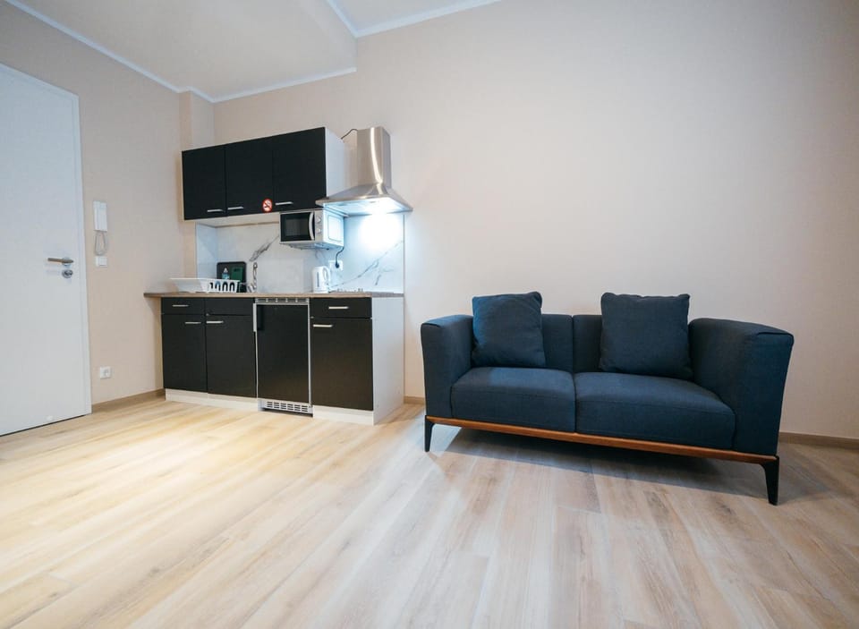 Kitchen or kitchenette, Seating area