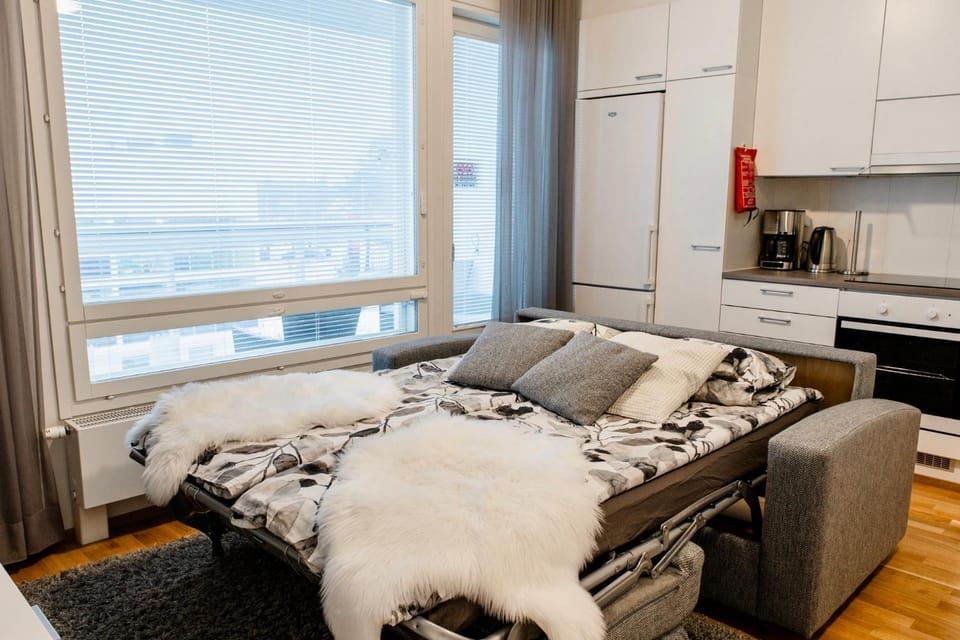 Bed, Living room