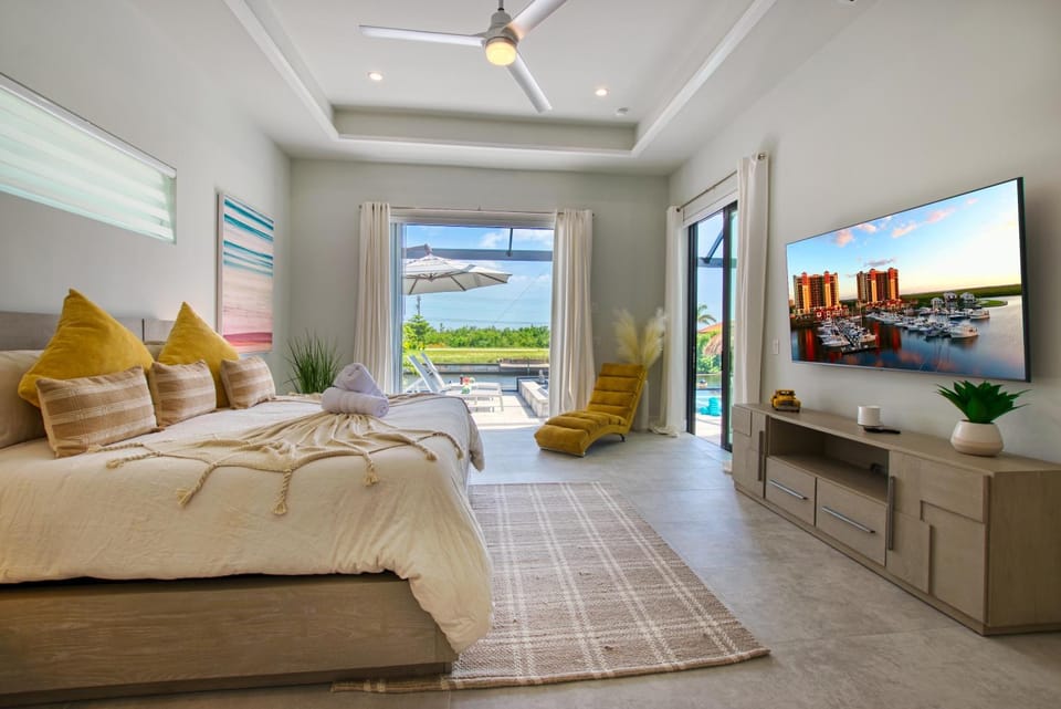 VILLA FOURTASTIC VIEW - 4 BEDS - 4,5 BATHS - 8 GUESTS - GULF ACCESS & POOL/SPA - BOAT Villa in Cape Coral