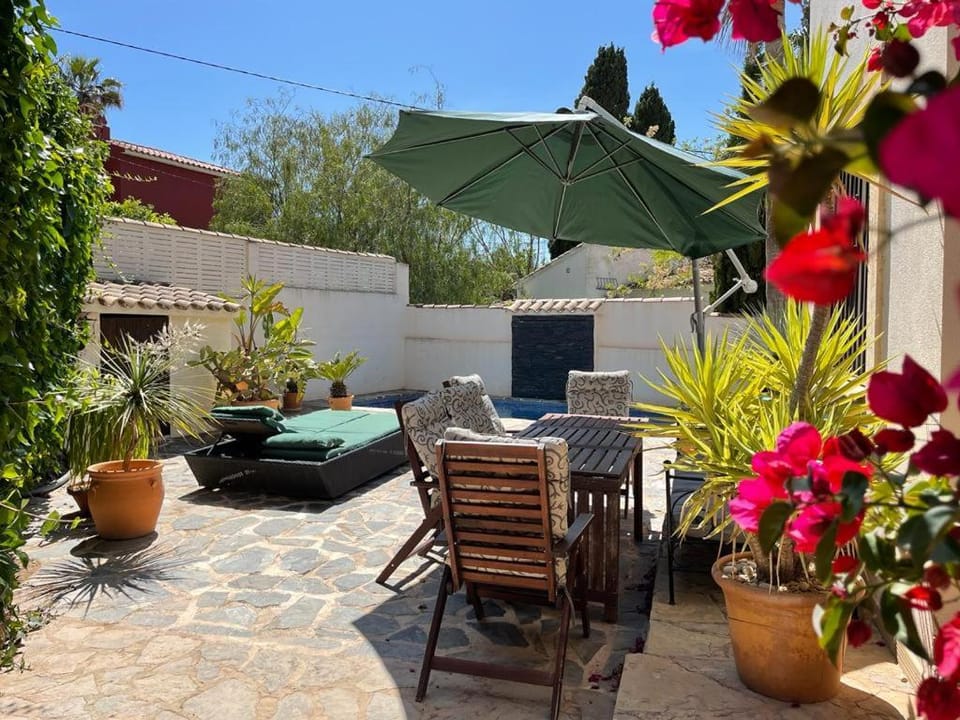 Garden, Balcony/Terrace