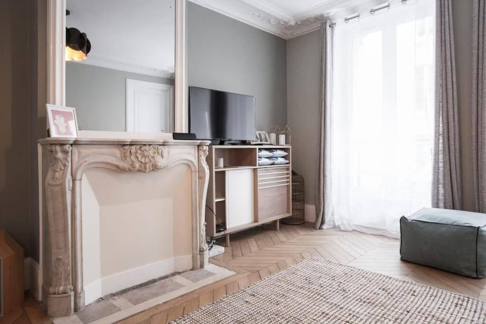 Amazing 6 pax place near Opera Apartment in Paris