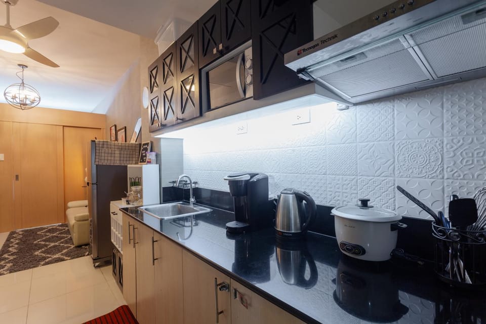Kitchen or kitchenette, kitchen