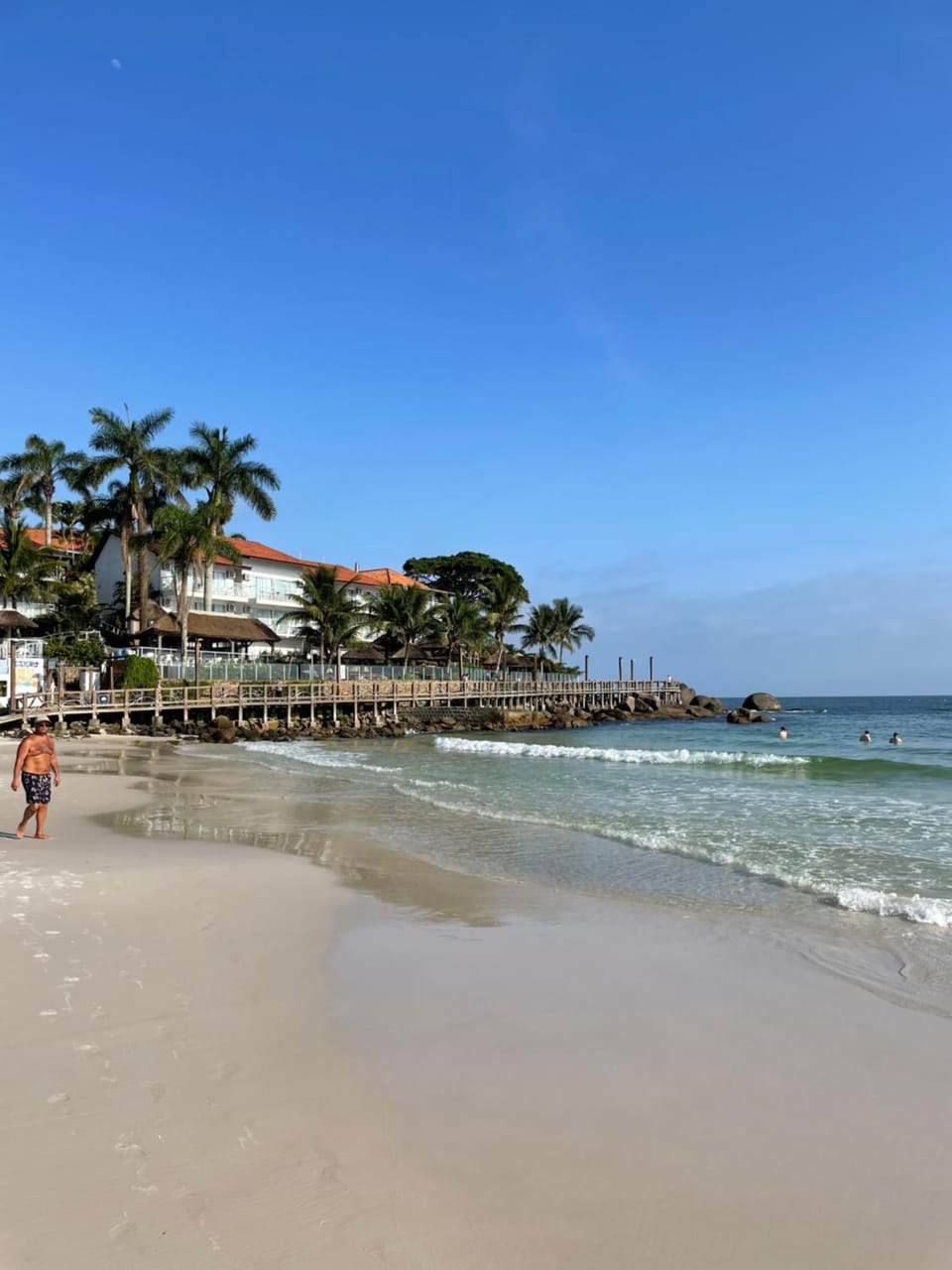 Lindo Apto com suíte perto da praia, no centro de Bombinhas Apartment in Bombinhas