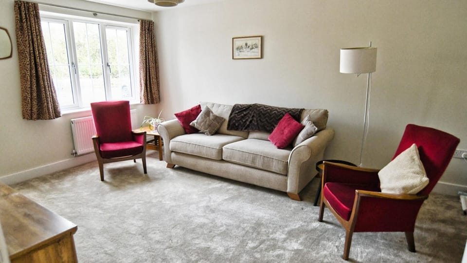 3BD Gem in the Heart of Barnetby Le Wold House in West Lindsey District