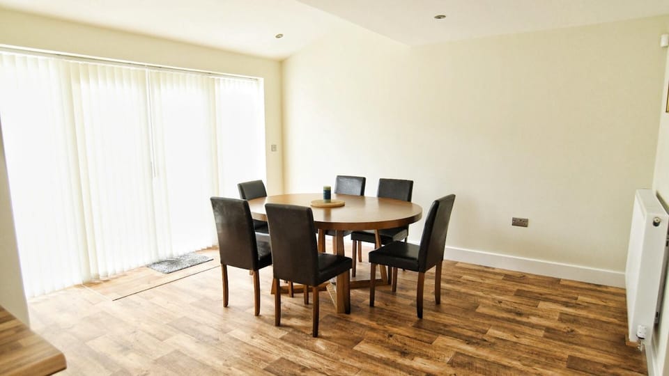 3BD Gem in the Heart of Barnetby Le Wold House in West Lindsey District