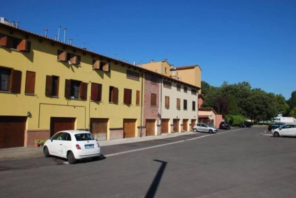 Property building, Neighbourhood, Street view, Parking