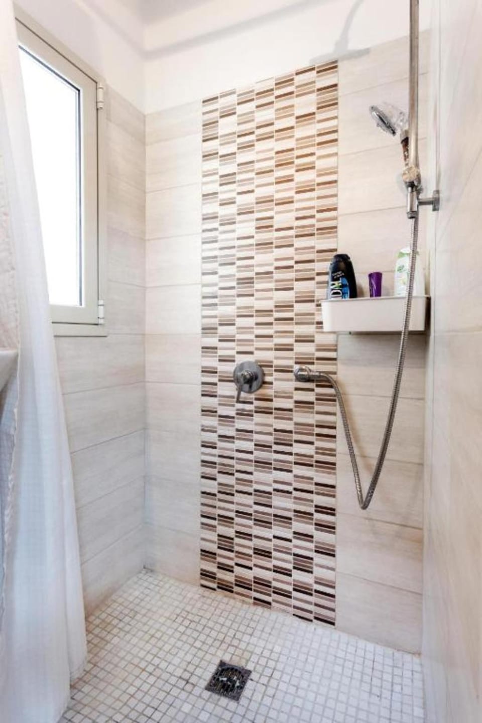 Bathroom, Living room