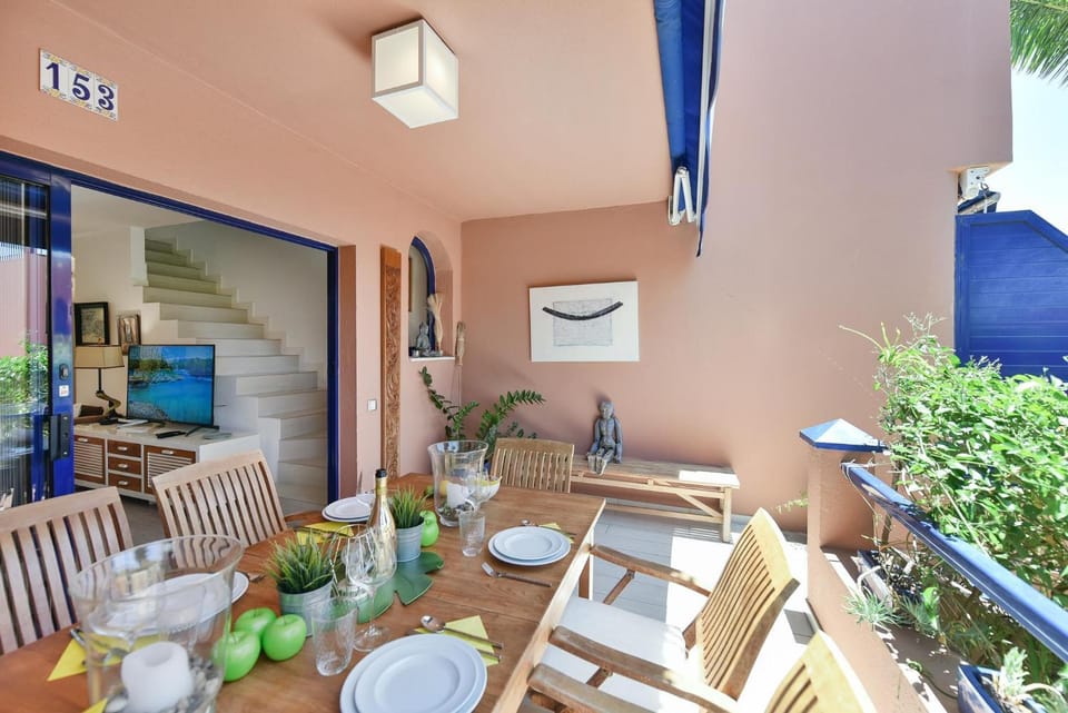 Balcony/Terrace, Dining area