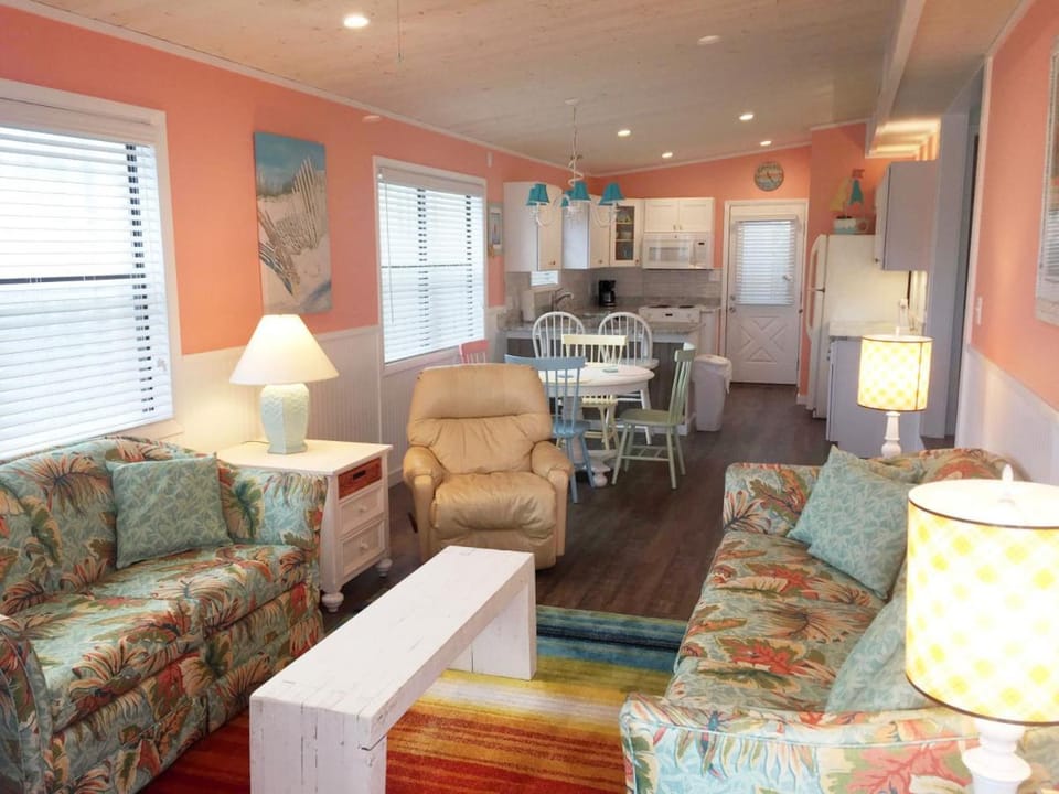 Venture Out 41 Gulf Loop 2bd 1ba WITH GOLF CART House in Lower Grand Lagoon