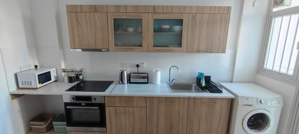 pet friendly, stove, toaster, kitchen