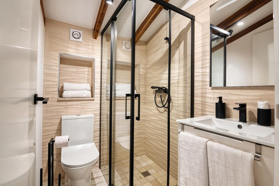 Bathroom, Living room