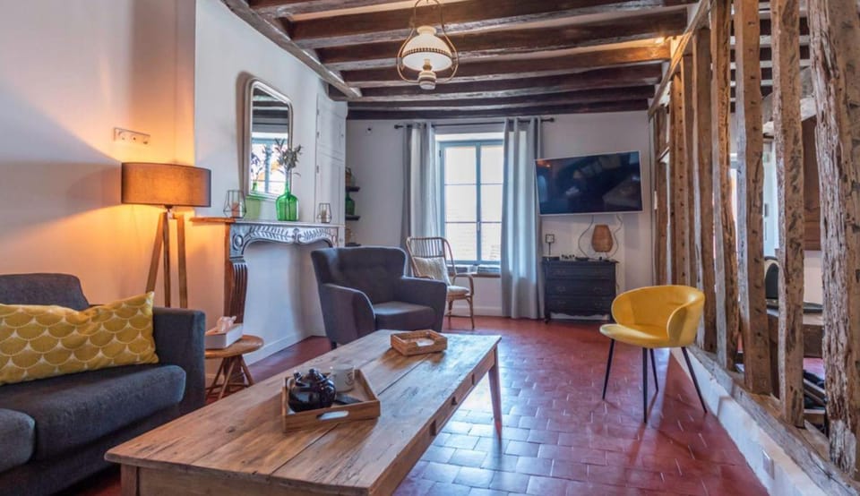 Property building, Living room