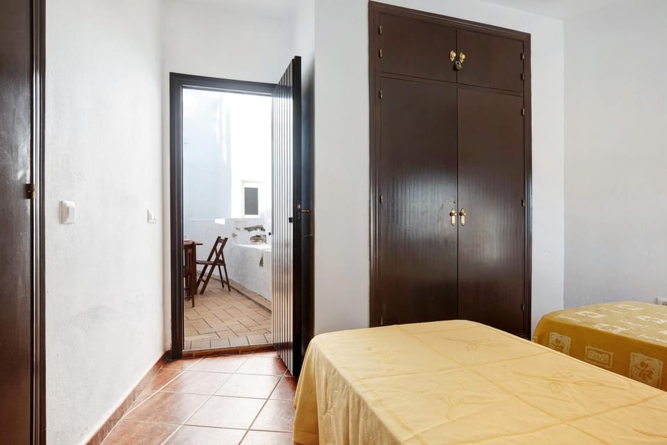 Property building, Living room, Bedroom