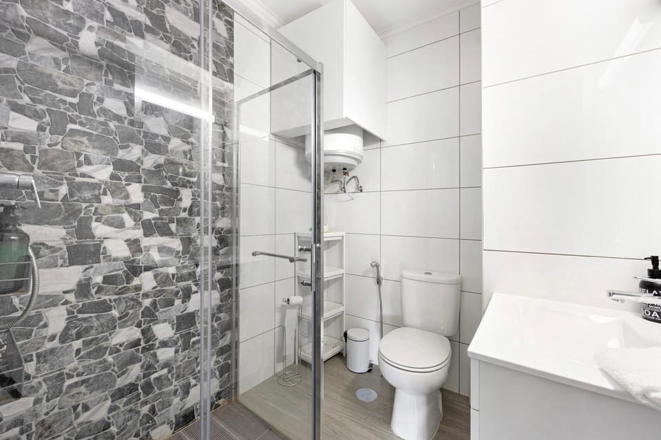 Bathroom, Living room
