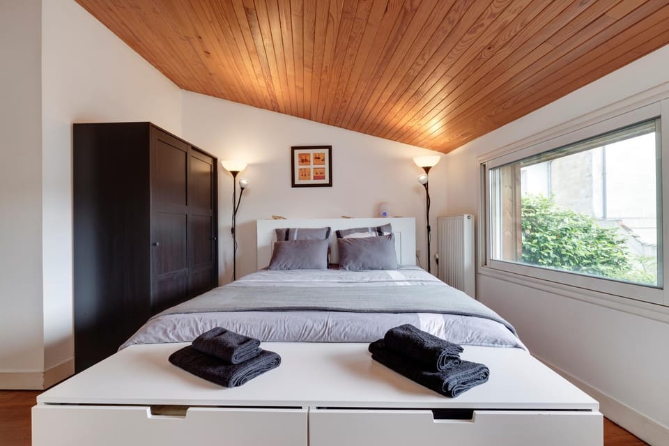 Living room, Bedroom