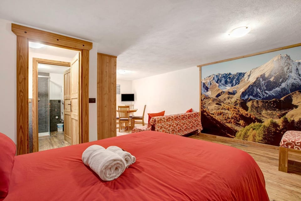 Property building, Living room, Bedroom