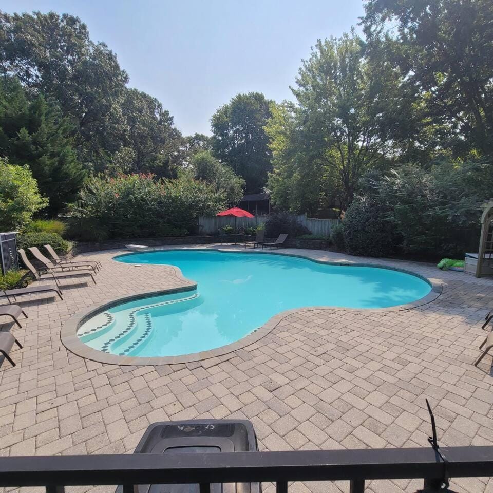 Large Home with Private Pool, Gym, Sauna, 7 Bedrooms, Sleeps 21 House in Severn