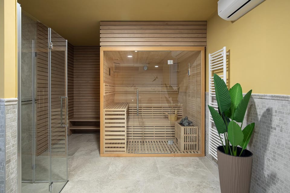 Villa Estrella in Medulin for 10 people with sauna & whirpool just 6 m from the sea Villa in Medulin