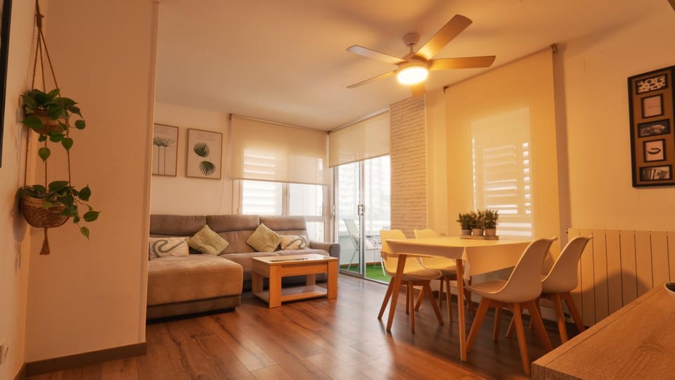 SeaHomes Vacations - CORAL SUN in Fenals Beach Apartment in Lloret de Mar