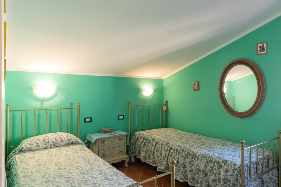 Property building, Living room, Bedroom