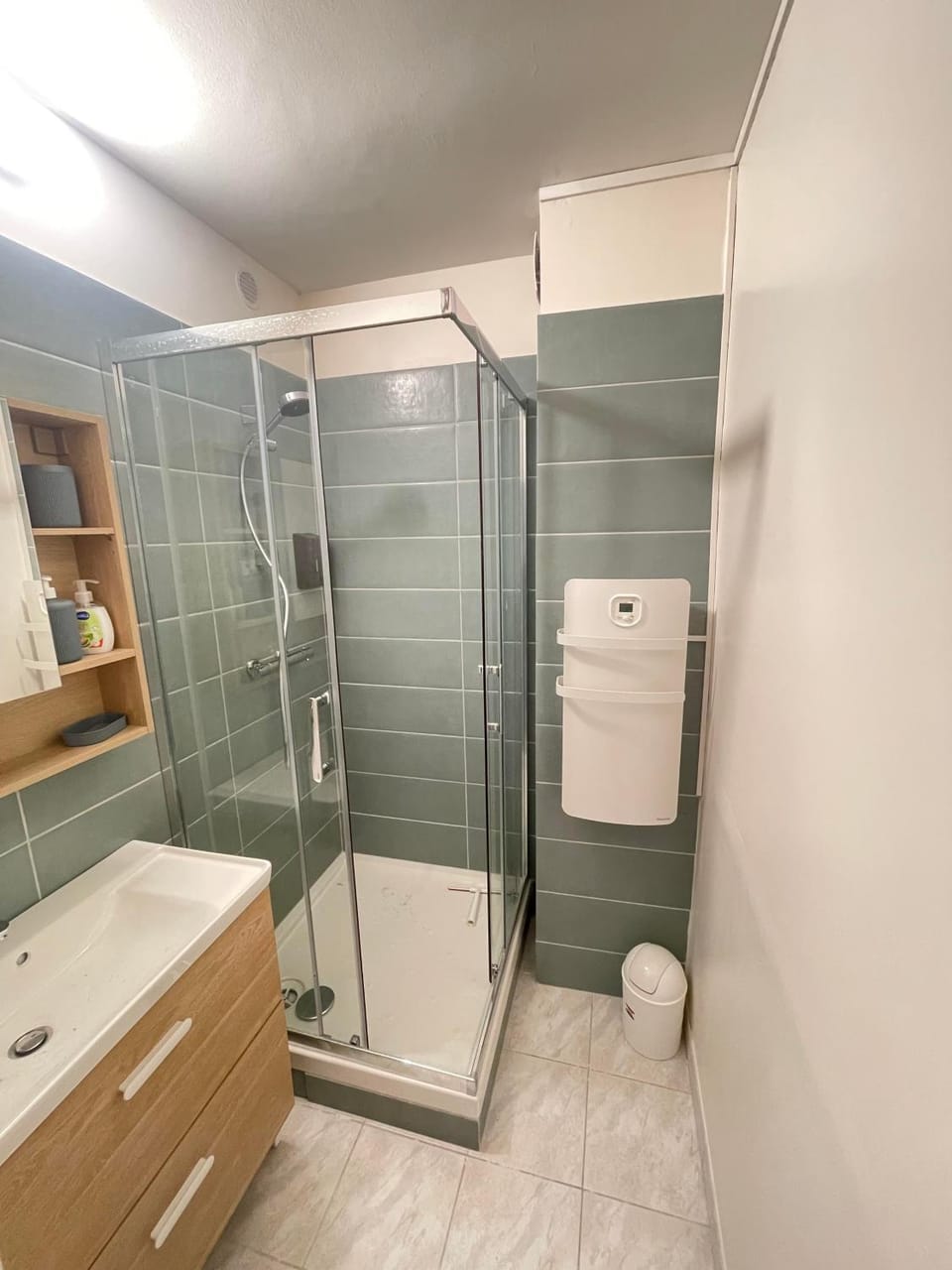 Shower, Bathroom