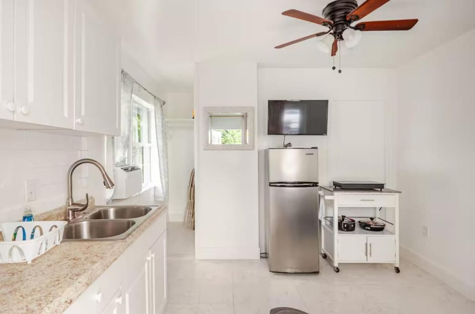 TV and multimedia, Kitchen or kitchenette