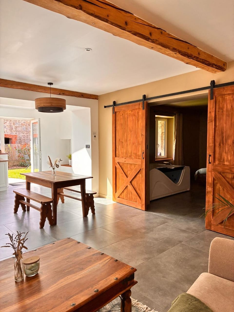 Superbe appartement avec jacuzzi et jardin privé Apartment in Auvergne-Rhône-Alpes