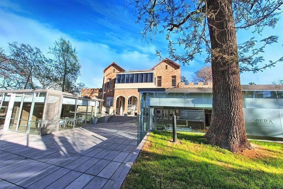 Property building, Day, Garden, Garden view
