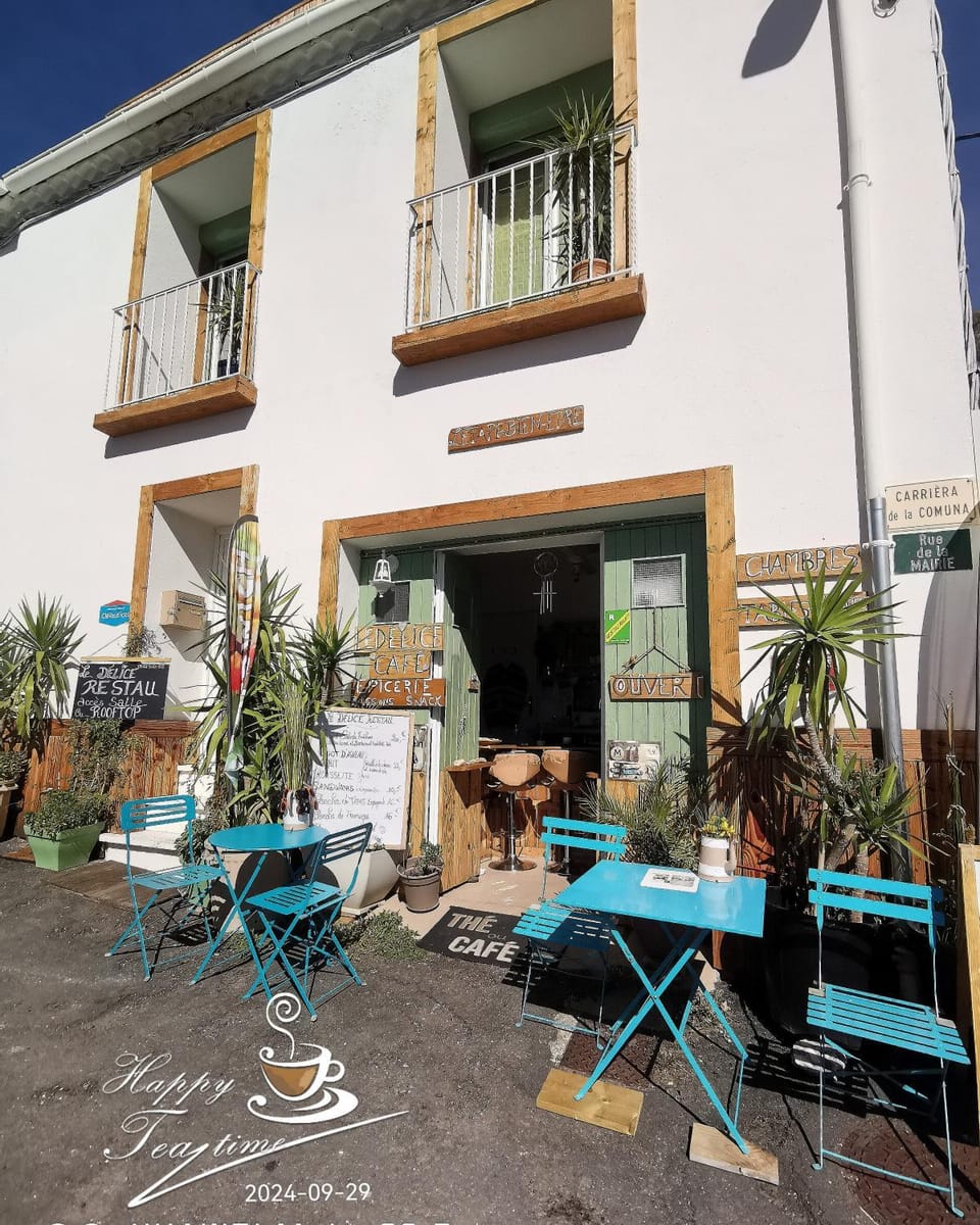Property building, Restaurant/places to eat