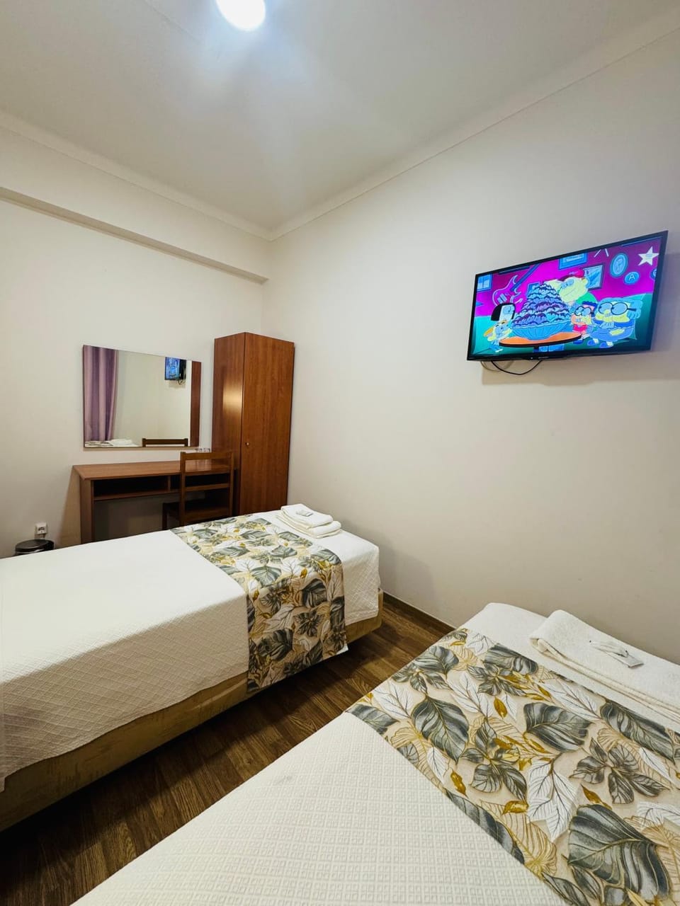 Residencial Camoes Bed and Breakfast in Lisbon