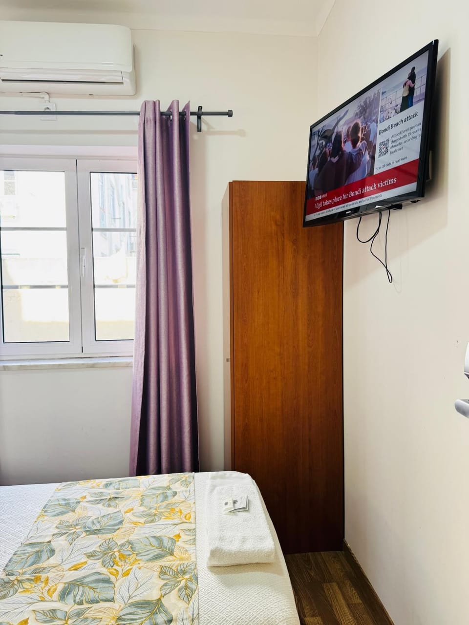 Residencial Camoes Bed and Breakfast in Lisbon